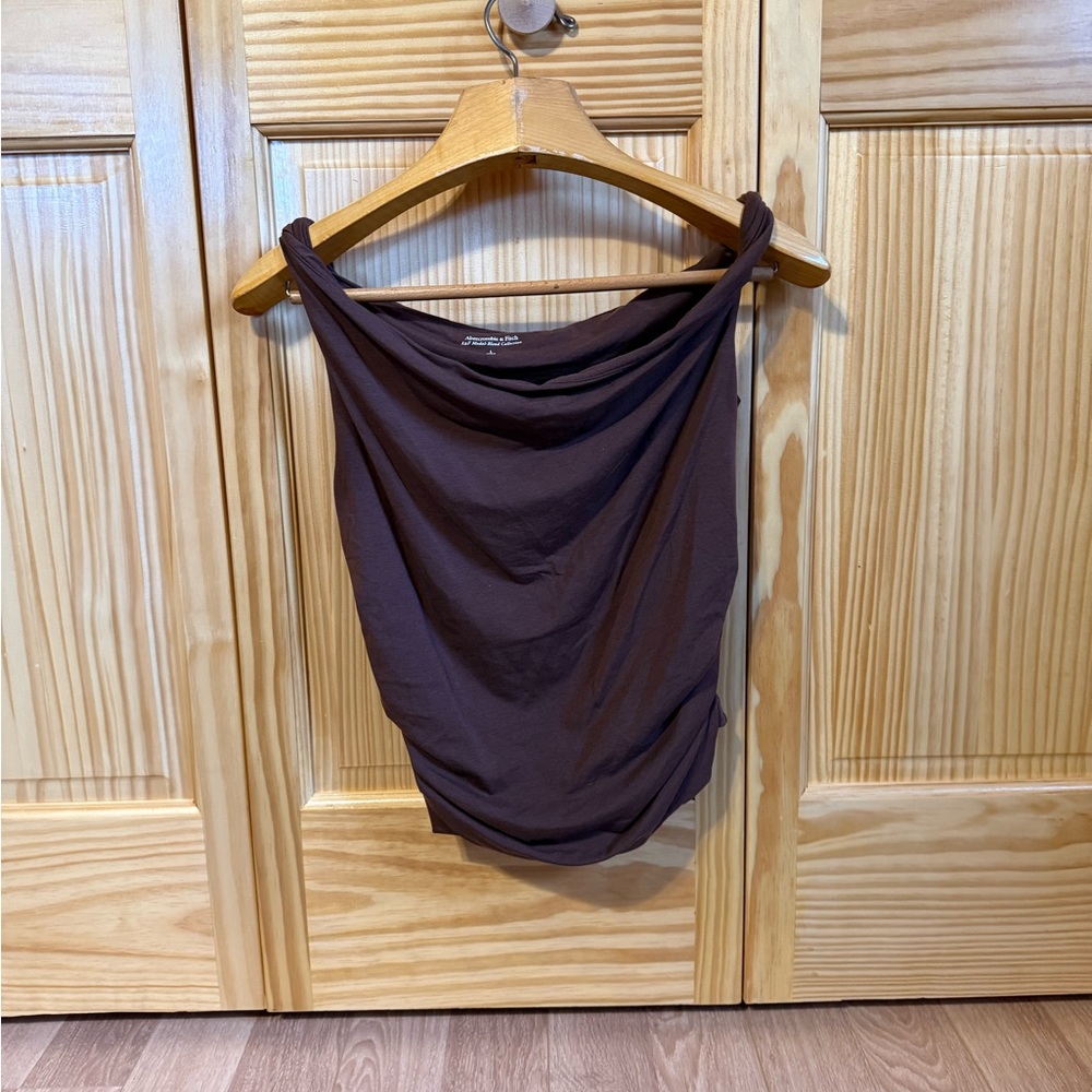 Abercrombie & Fitch Asymmetrical Twist Top